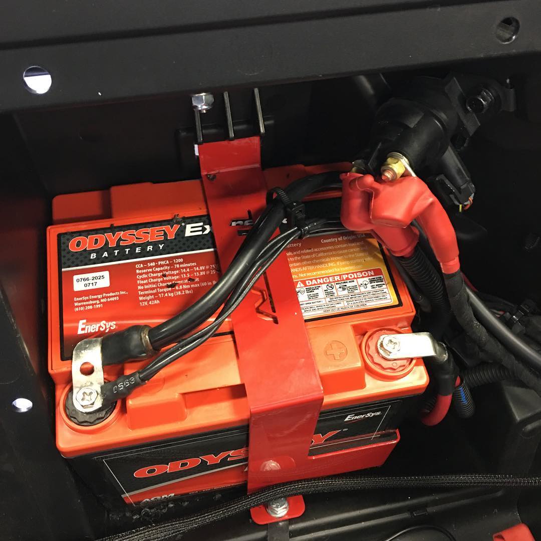 Установка Odyssey battery на BRP Can-Am Maverick X3
