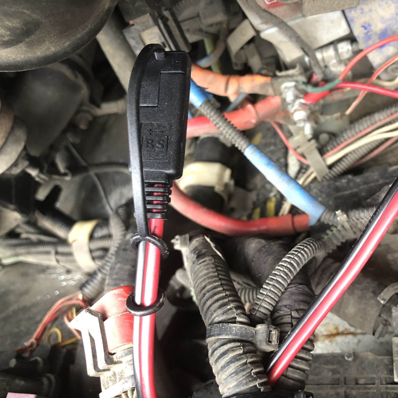 Коннектор SAE