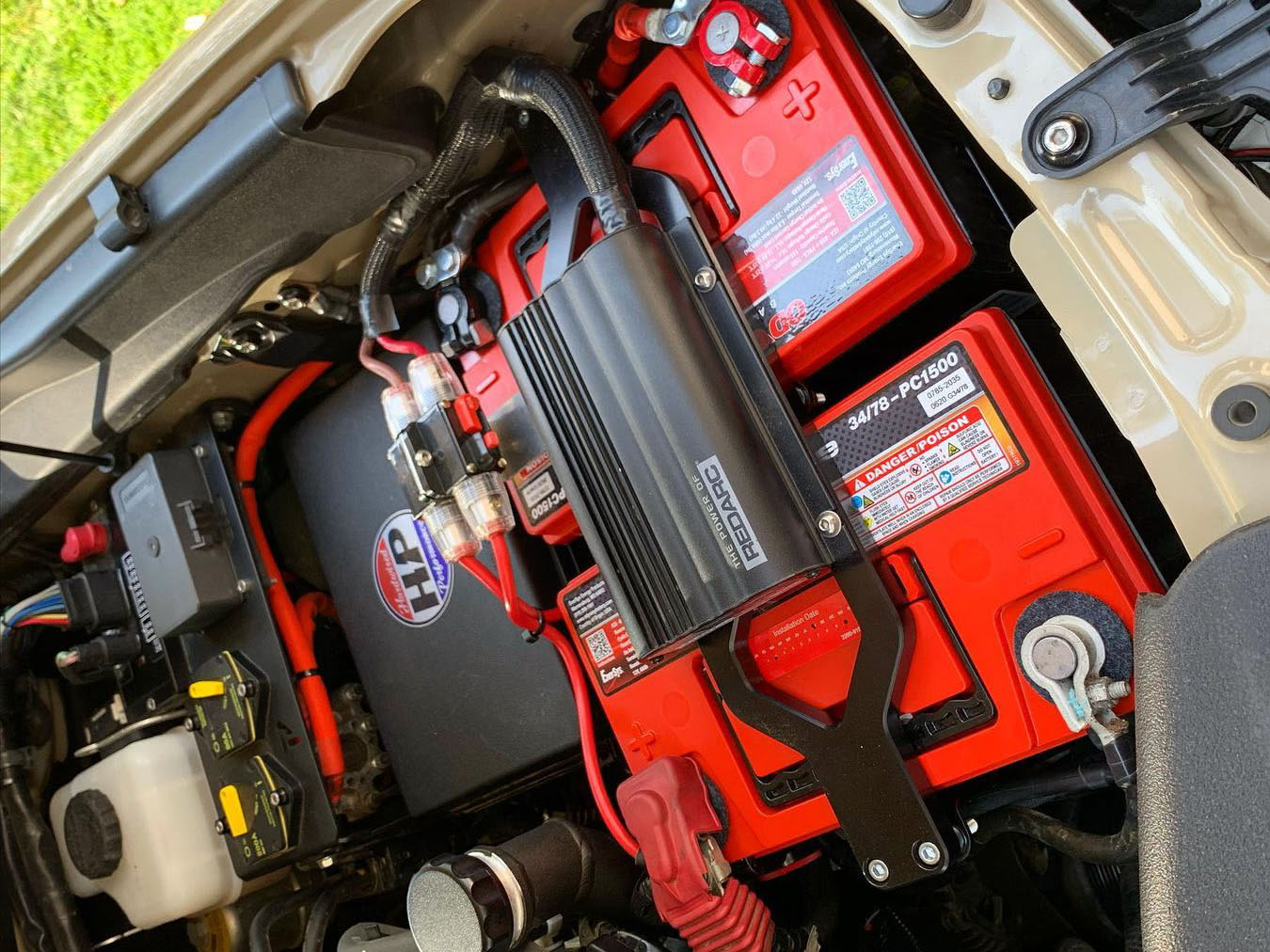 Сдвоенная установка акб Odyssey